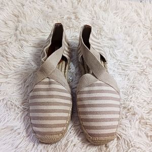 Michael Kors Flat Espadrilles Women Size 10 Tan Stripped Beachy Vacation Boho